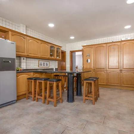 Casa Nira Villa Mácher