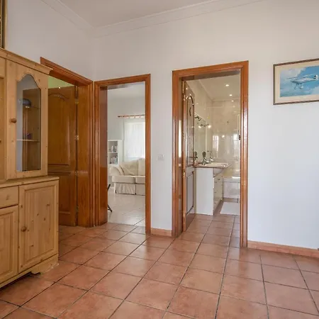 Casa Nira Villa