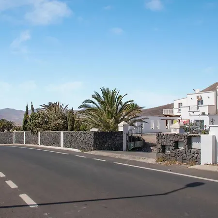 Casa Nira Villa